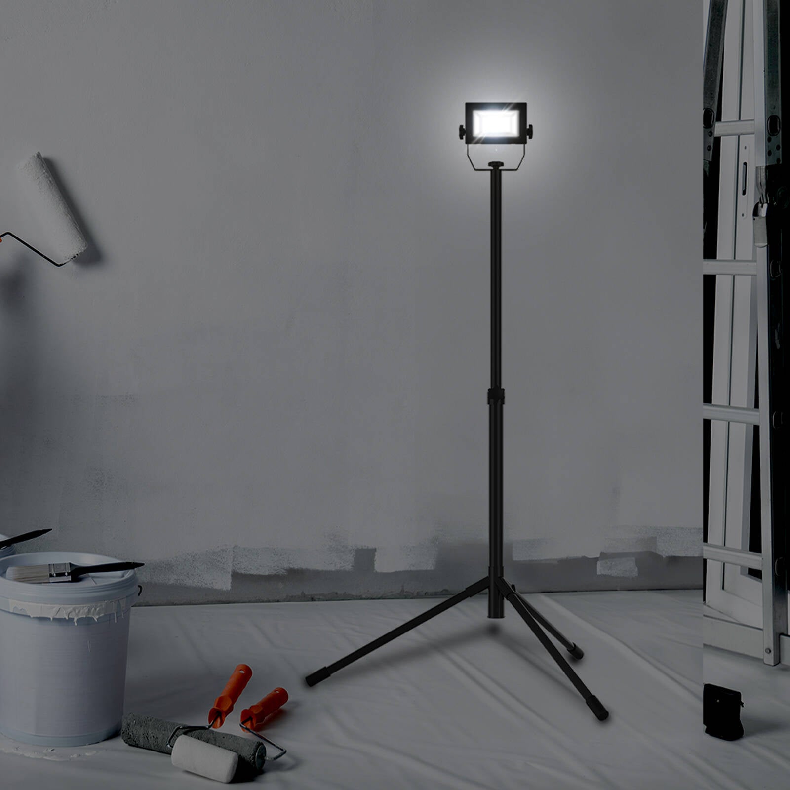 Arlec 30W LED Worklight with Tripod 2400 Lumens Outdoor WL2330