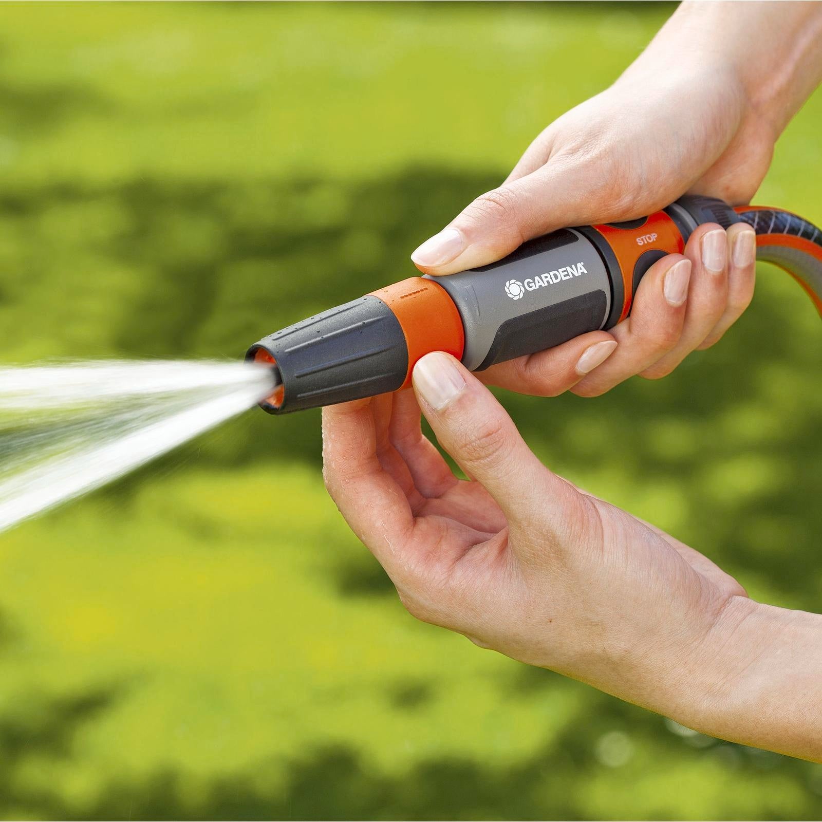 GARDENA 13mm Classic Adjustable Spray Nozzle - Soft Grip, Mist to Jet, 1000kPa