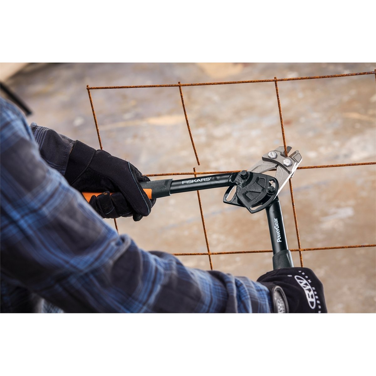 Fiskars 355mm PowerGear Bolt Cutter - Hard Steel, 250mm Handle, SoftGrip