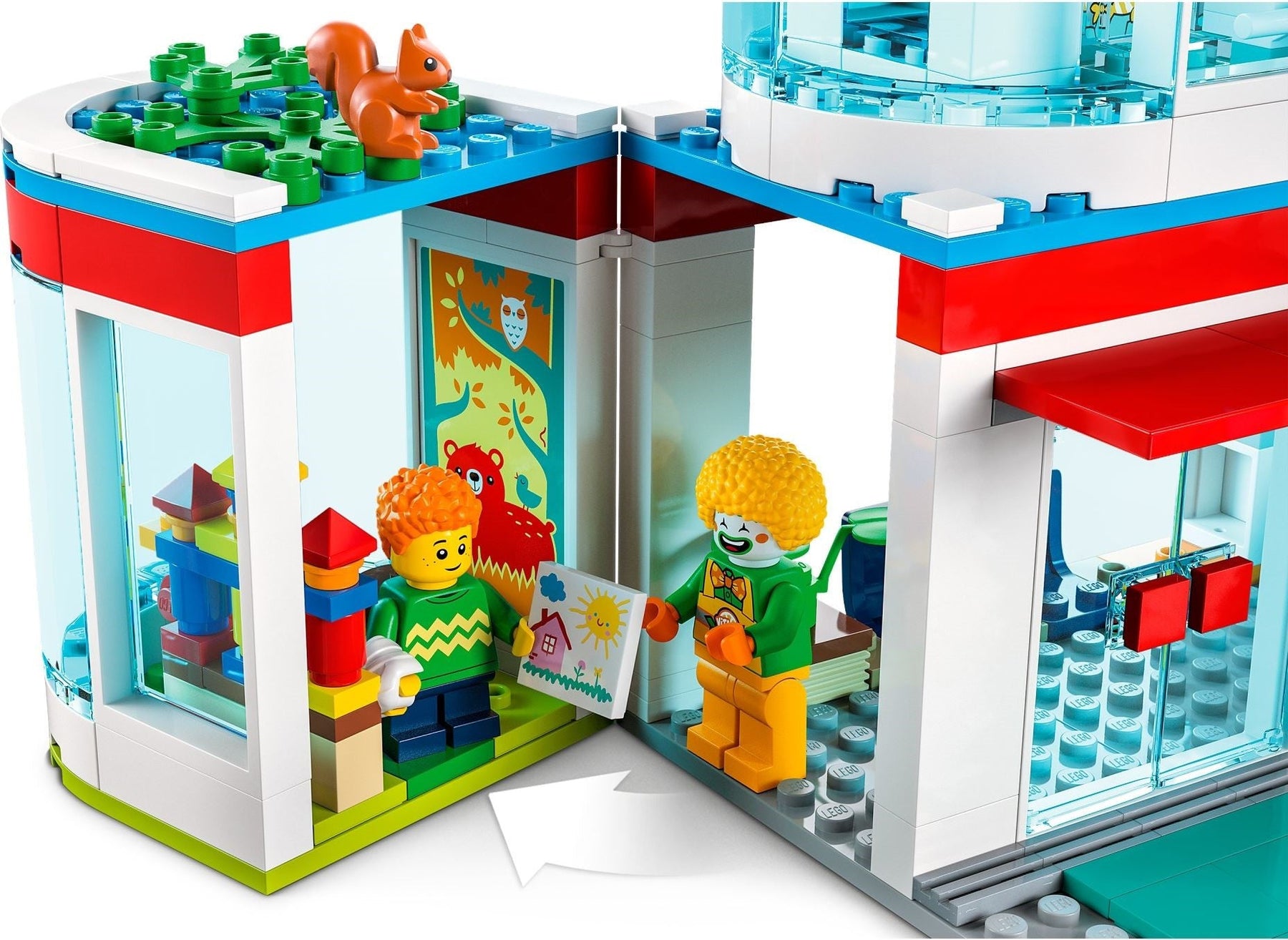 LEGO CITY: Hospital (60330) - Retired - SuperSaverAU - view 3
