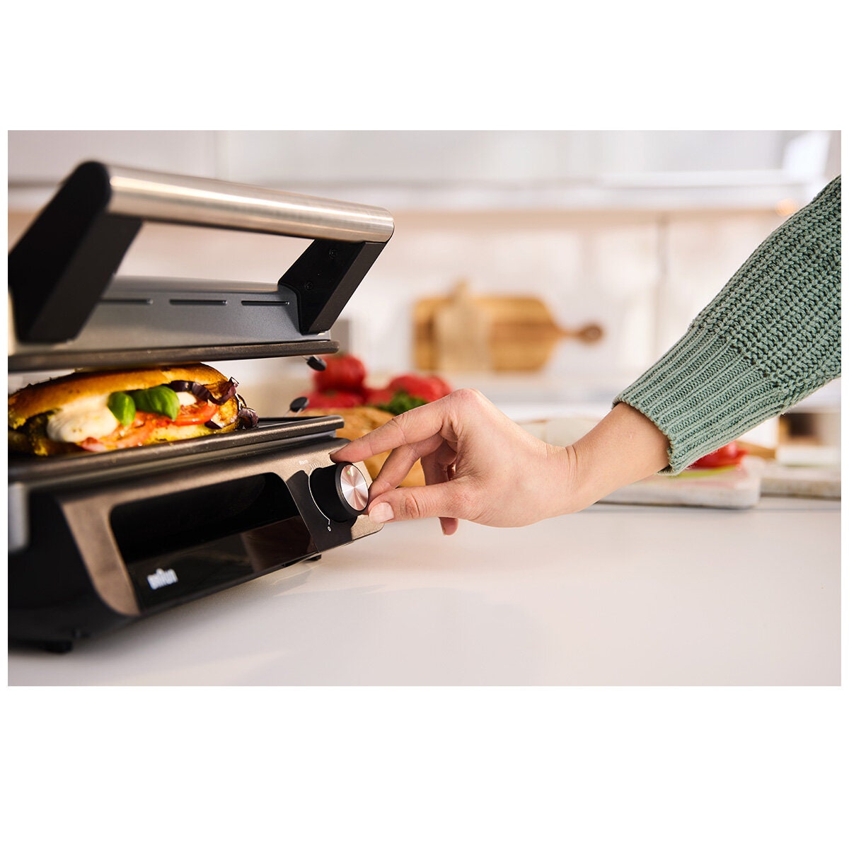 Braun MultiGrill 5 Contact Grill - 2000W, 3-in-1 Cooking, Dishwasher-Safe Plates, Black - CG5033IGY