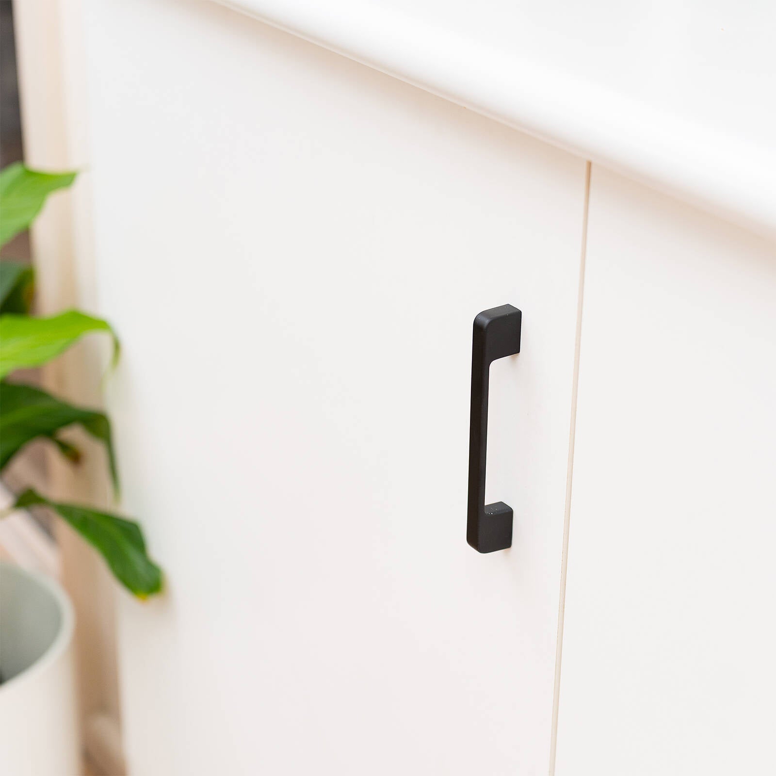 Taskmaster 128mm Matte Black Aluminium Slimline Handle