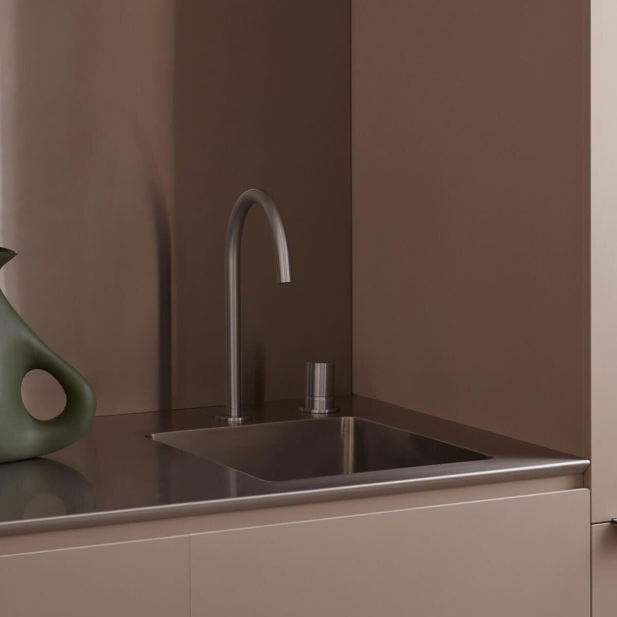 Titan single bowl kitchen sink - compact brushed stainless steel, AISI316 grade - TSSS40