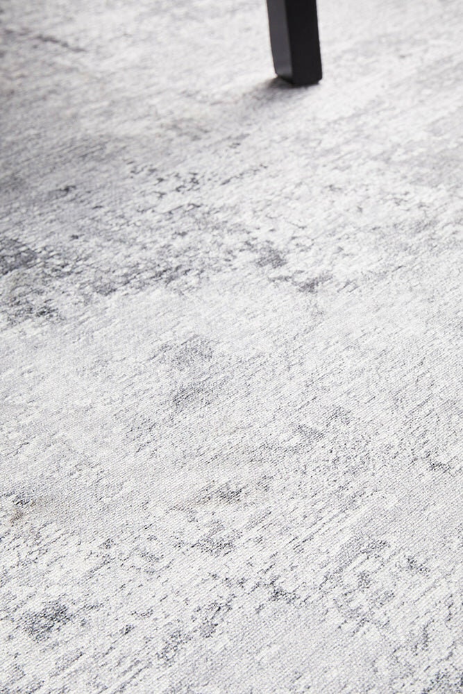 Rug Culture Illusions Extra Large Rug 320x230cm - Silver and Grey Power Loomed Polyester - ILU156SILVER320X230