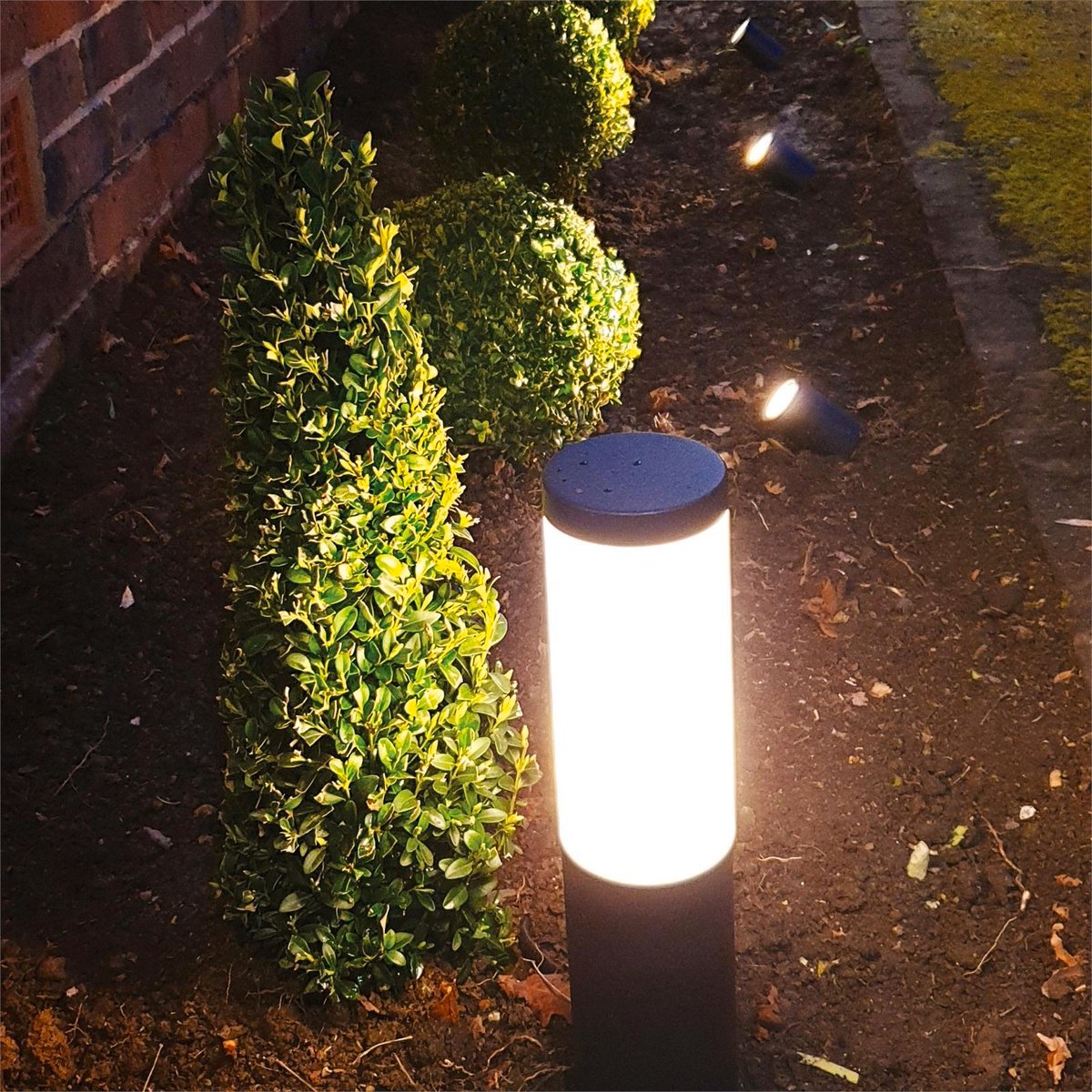 Elluminate Garden Spot Light - Large - Warm White - Plastic - Energy Efficient - SuperSaverAU - view 5