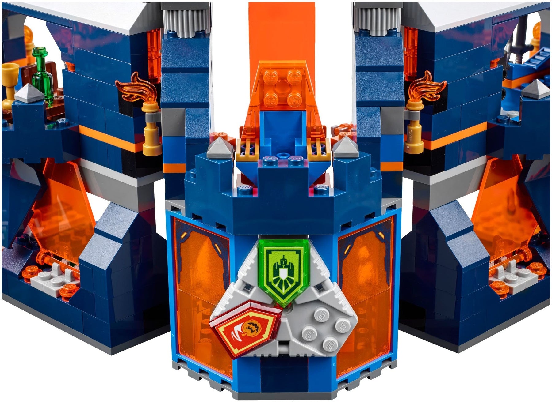 LEGO 70357 Knighton Castle - NEXO KNIGHTS Fortress Playset - SuperSaverAU - view 5