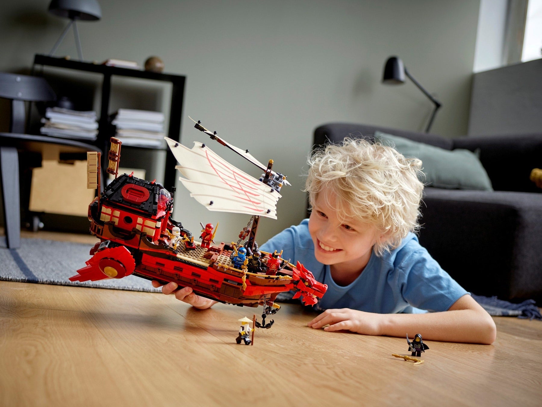 LEGO 71705 Destiny's Bounty: NINJAGO Ship & Ninja Minifigures - SuperSaverAU - view 4