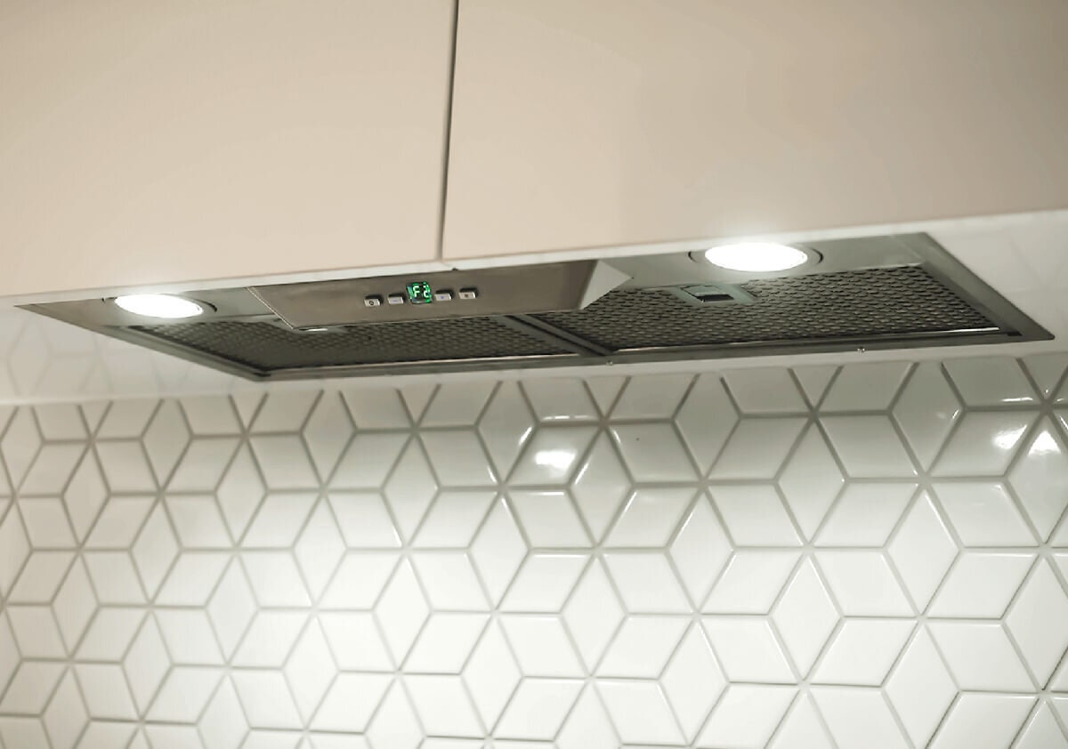 Schweigen 60cm Undermount Rangehood - Stainless Steel, 900m³/h Isodrive ST Motor, 57W - UM1170-6STPAK