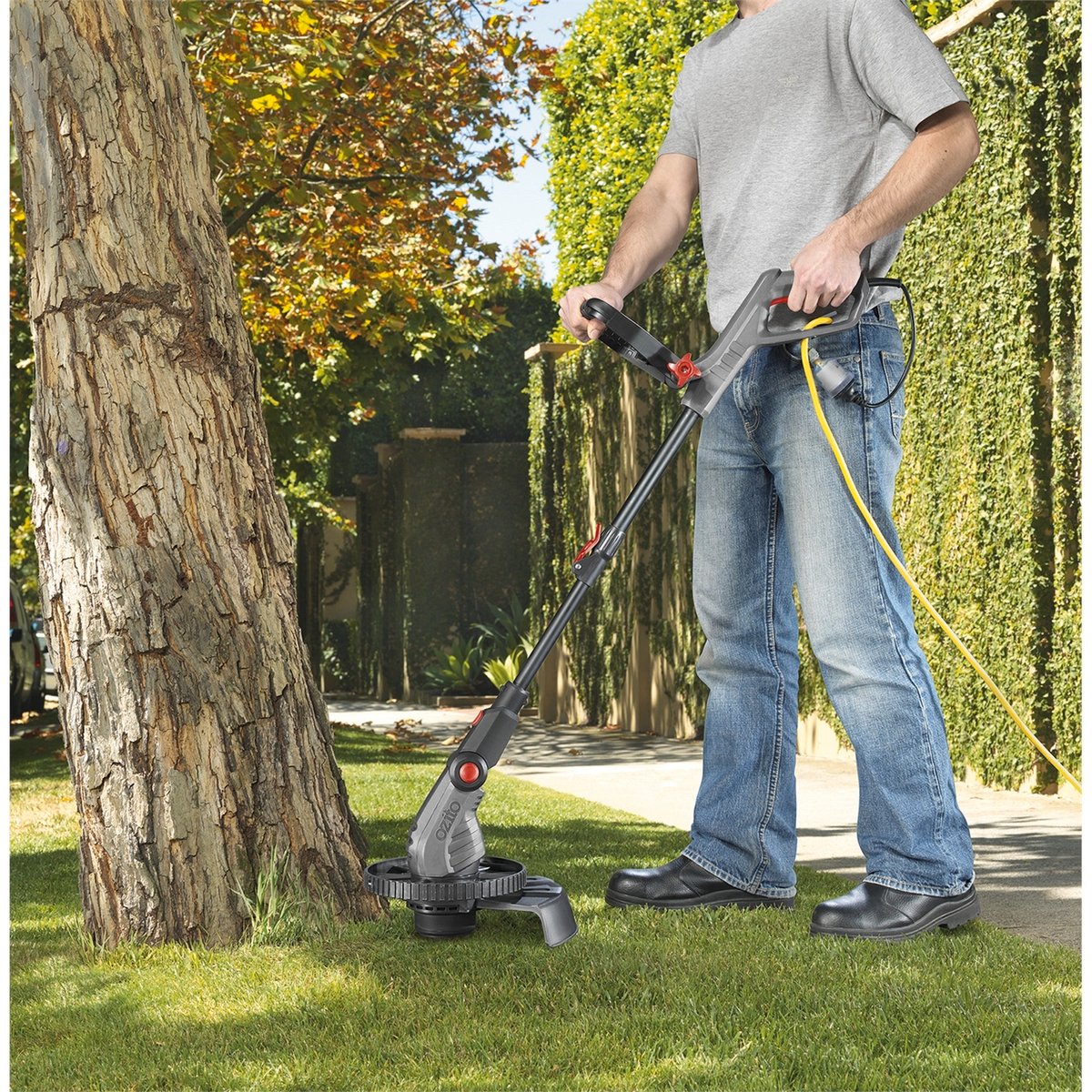 Ozito 500W 290mm Corded Line Trimmer, Telescopic Shaft, Auto Line Feed LTR-529