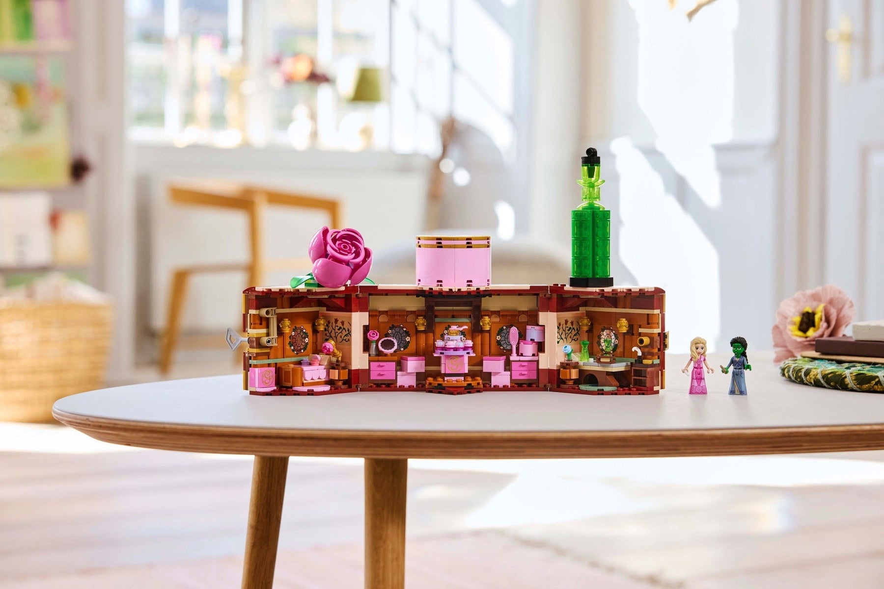 LEGO 75683 Glinda and Elphaba's Dormitory - SuperSaverAU - view 7