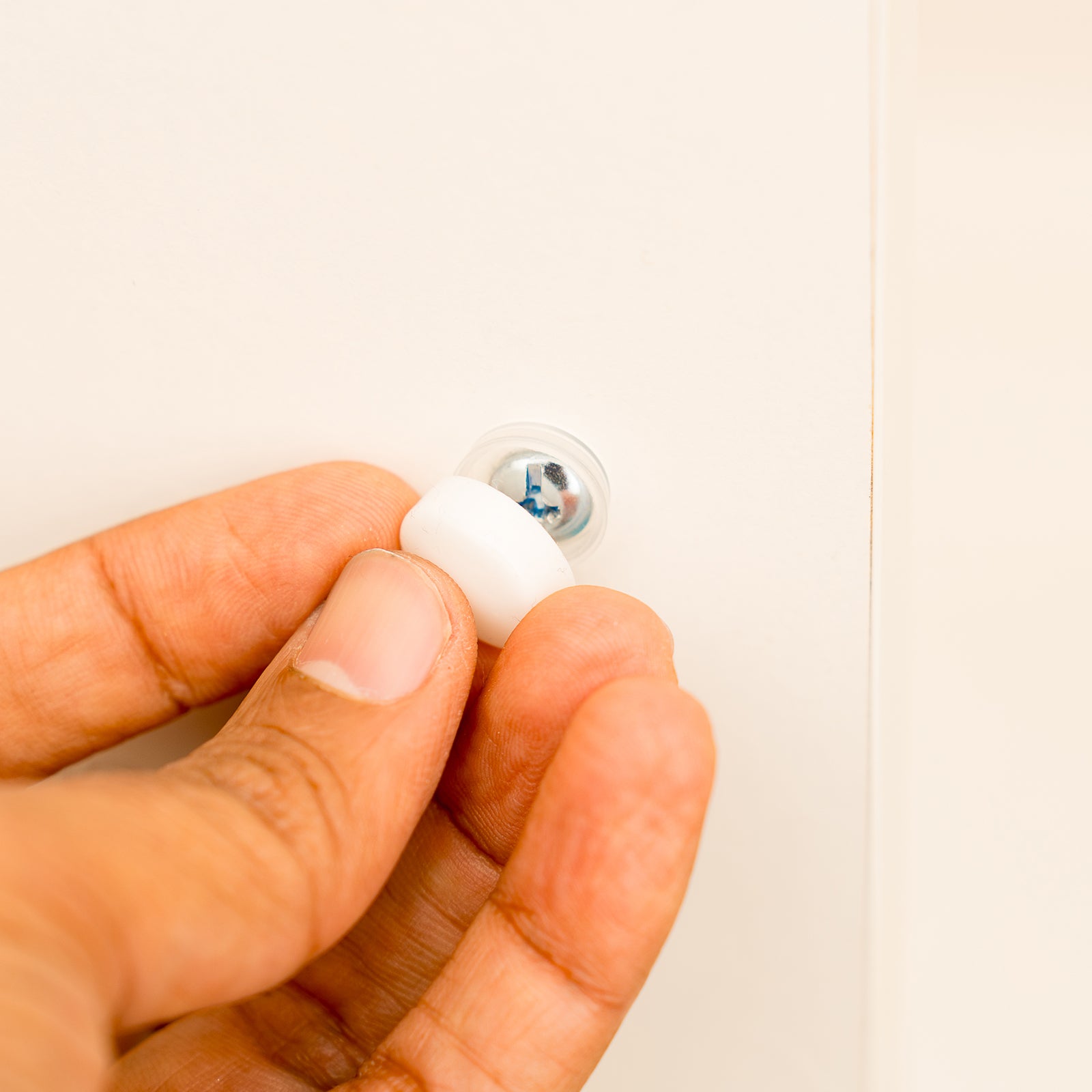 Taskmaster 10 - 12g Snap On Screw Caps White Plastic 12 Pack