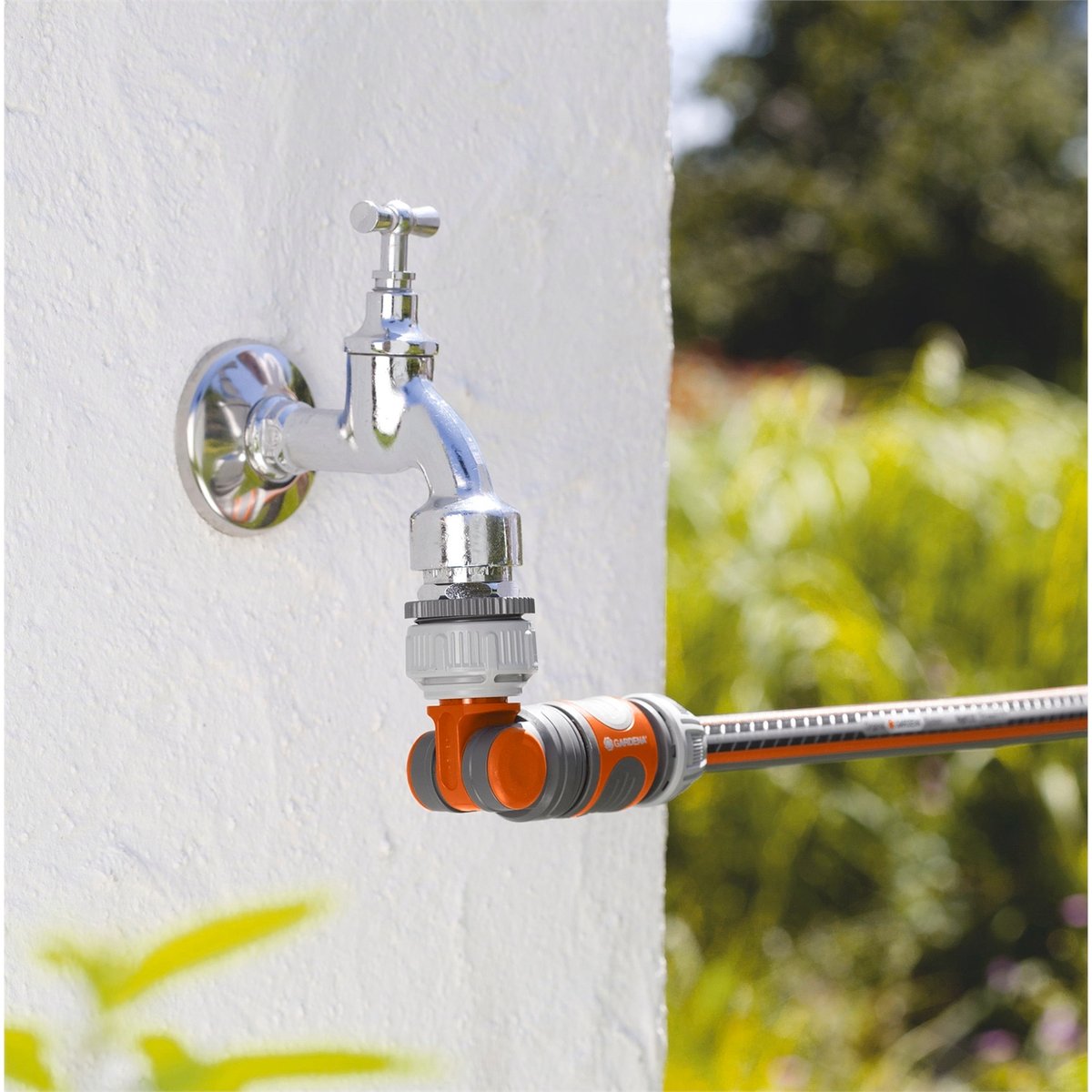 GARDENA 13mm Angled Swivel Tap Connector - High Grade Plastic