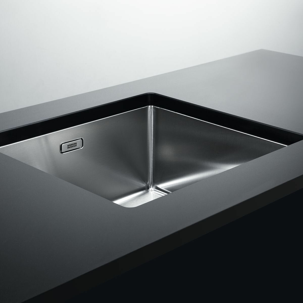 Franke Bolero single bowl sink 41L - 18/10 stainless steel food preparation centre - BOX210-50