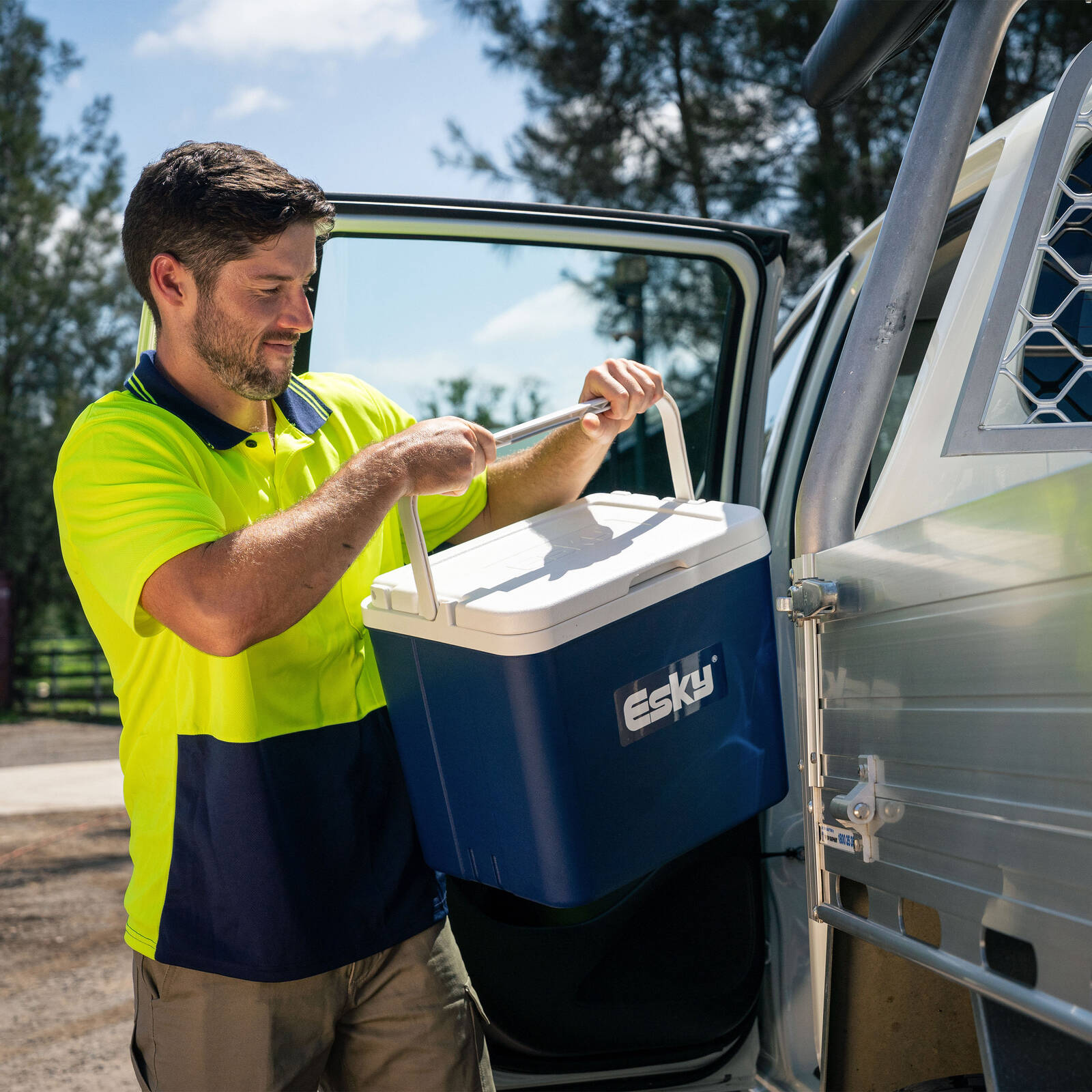 Esky Chilla 26L Hard Cooler Insulated Leak-Resistant Blue