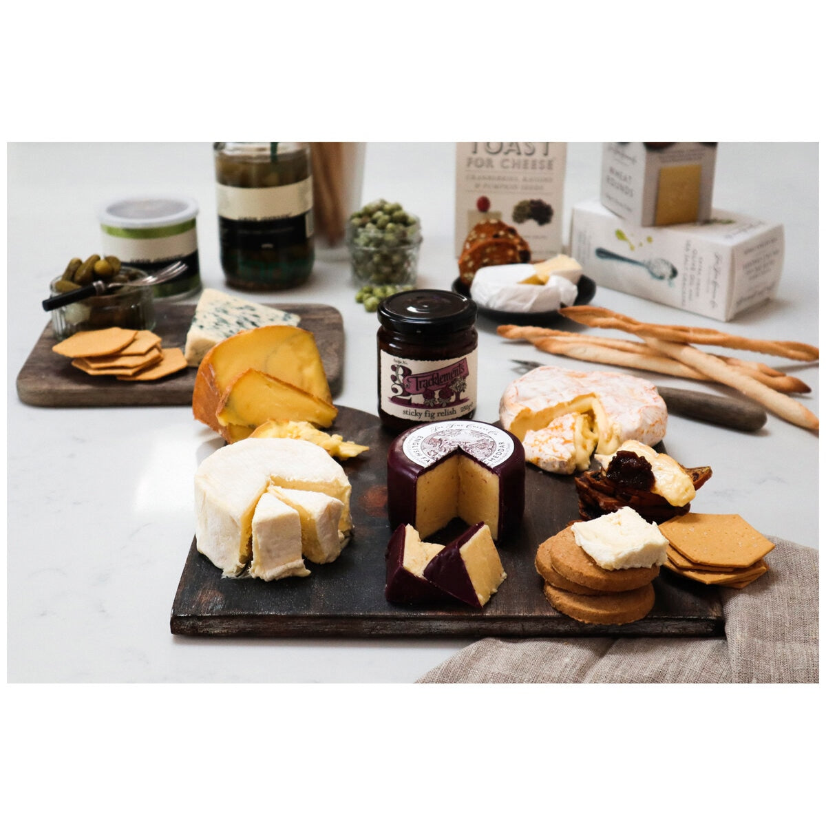 Entertainer's Cheese Selection Hamper - SuperSaverAU - view 5