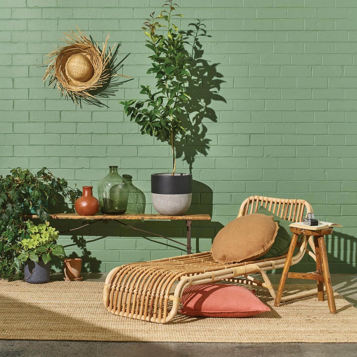 Porter's 2L Bayleaf Eggshell Washable Interior & Exterior Paint