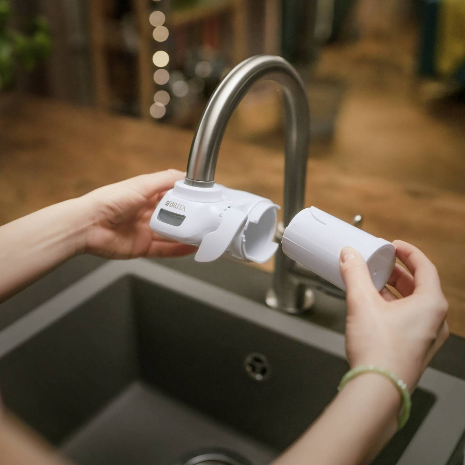 BRITA On Tap Pro V-MF Water Filter System 600L, Tap-Mounted with LCD Display