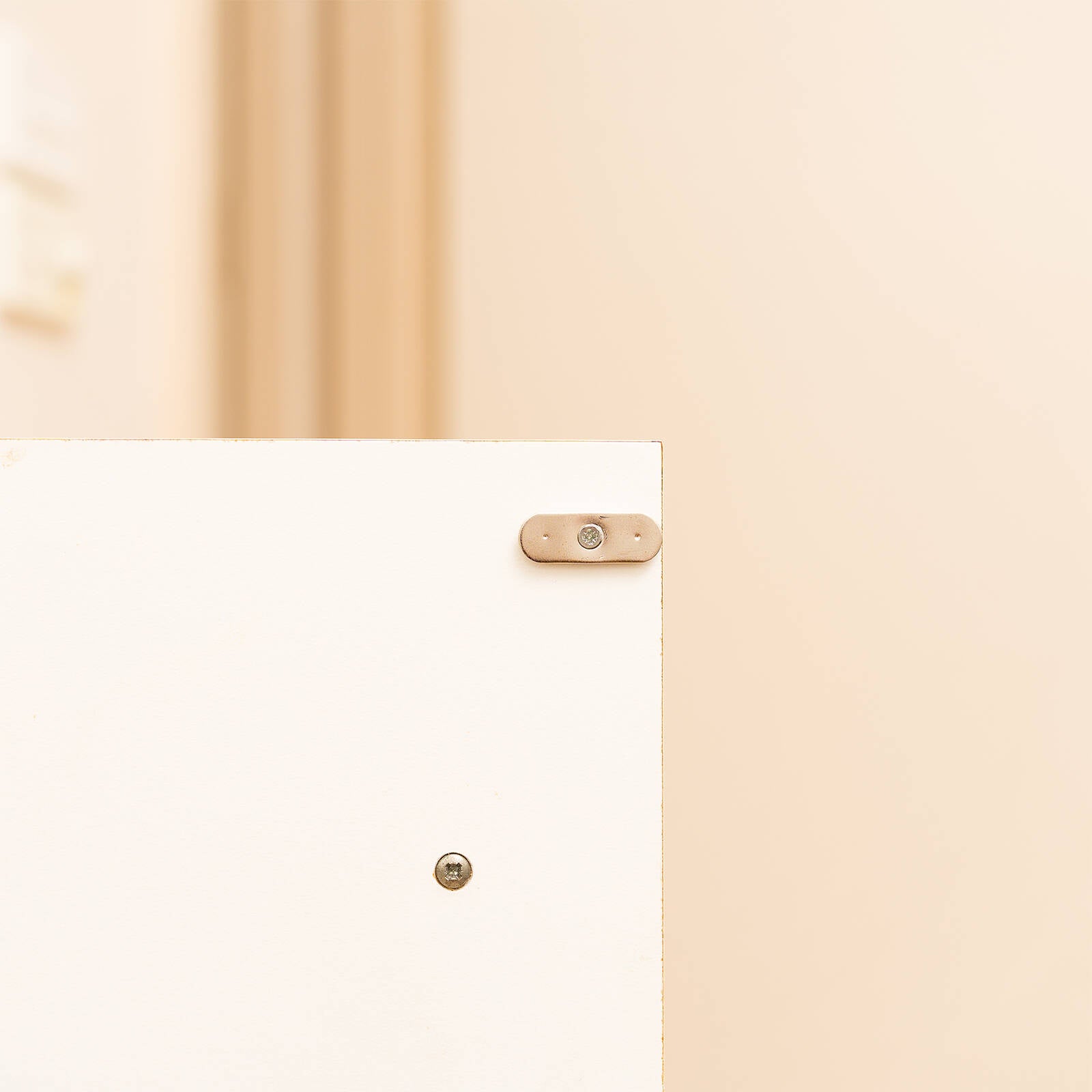 Taskmaster 67mm White Magnetic Push To Open Double Door Catch Self Aligning