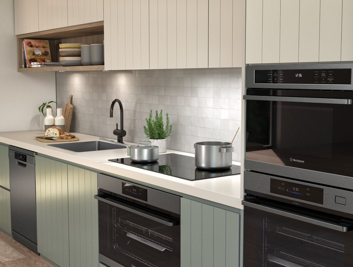 Westinghouse 90cm Pyrolytic Oven - 125L Gross, 17 Functions, AirFry, EasyBake Steam - WVEP9917DD