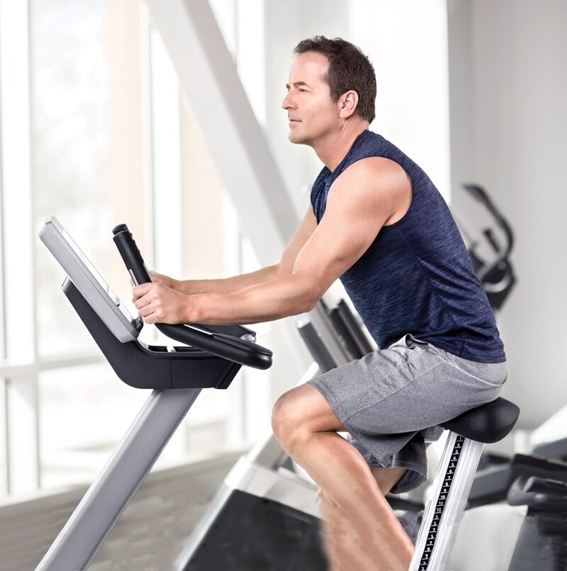 Freemotion u8.9b upright exercise bike - 24 resistance levels - 14 workouts - iFIT enabled - VMEX81418