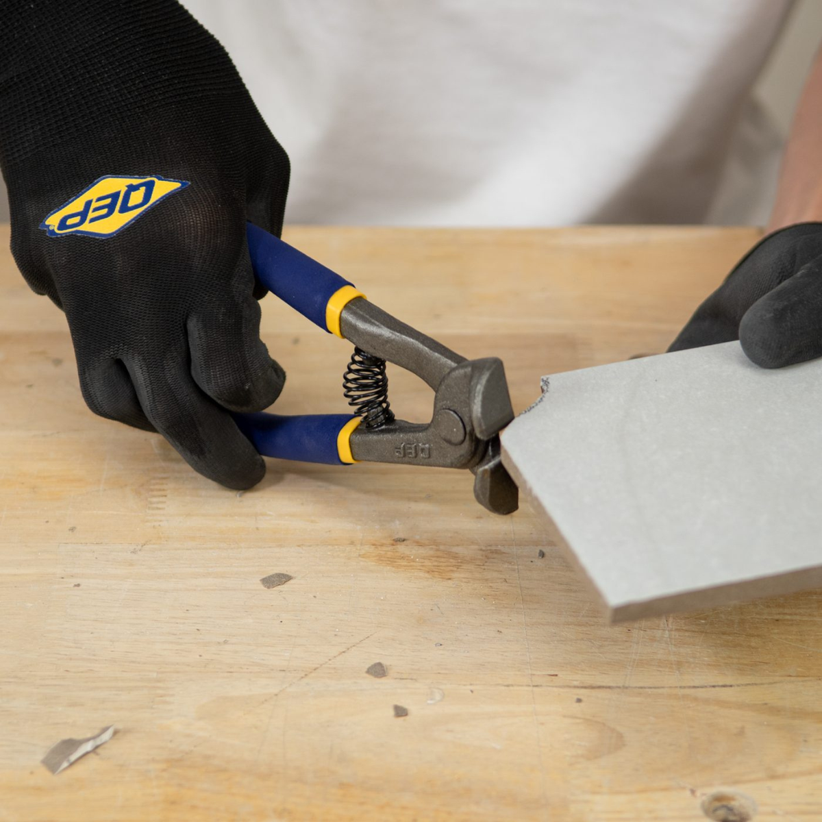 QEP 200mm Tradesman Tile Nippers, Carbide Tips, Soft-Grip Handle
