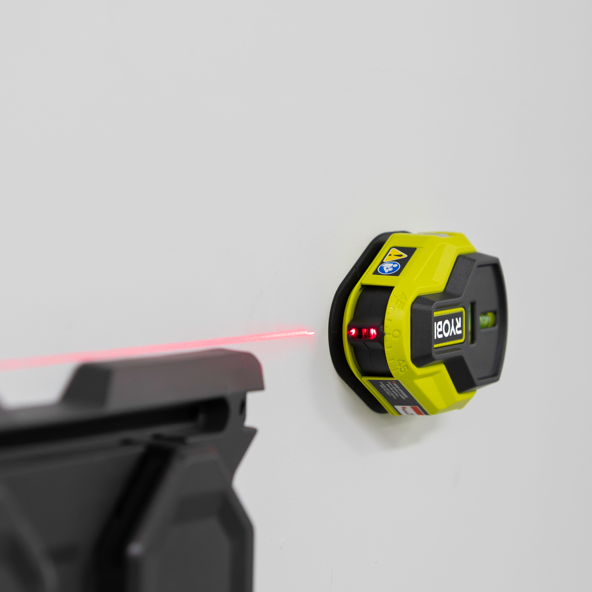 Ryobi Airgrip Line Laser RELL1004 with Vacuum Suction Base