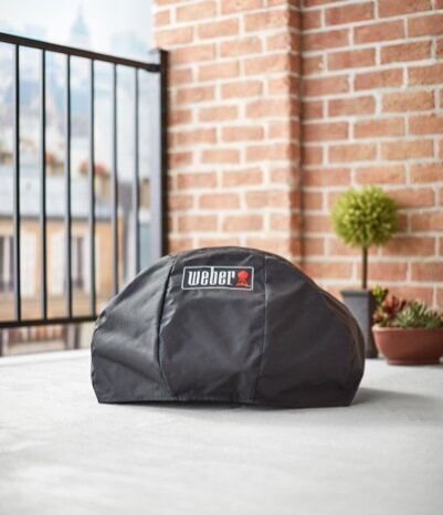 Weber Pulse 1000 cover - barbecue accessory made for the Pulse 1000 barbecue - model 7180