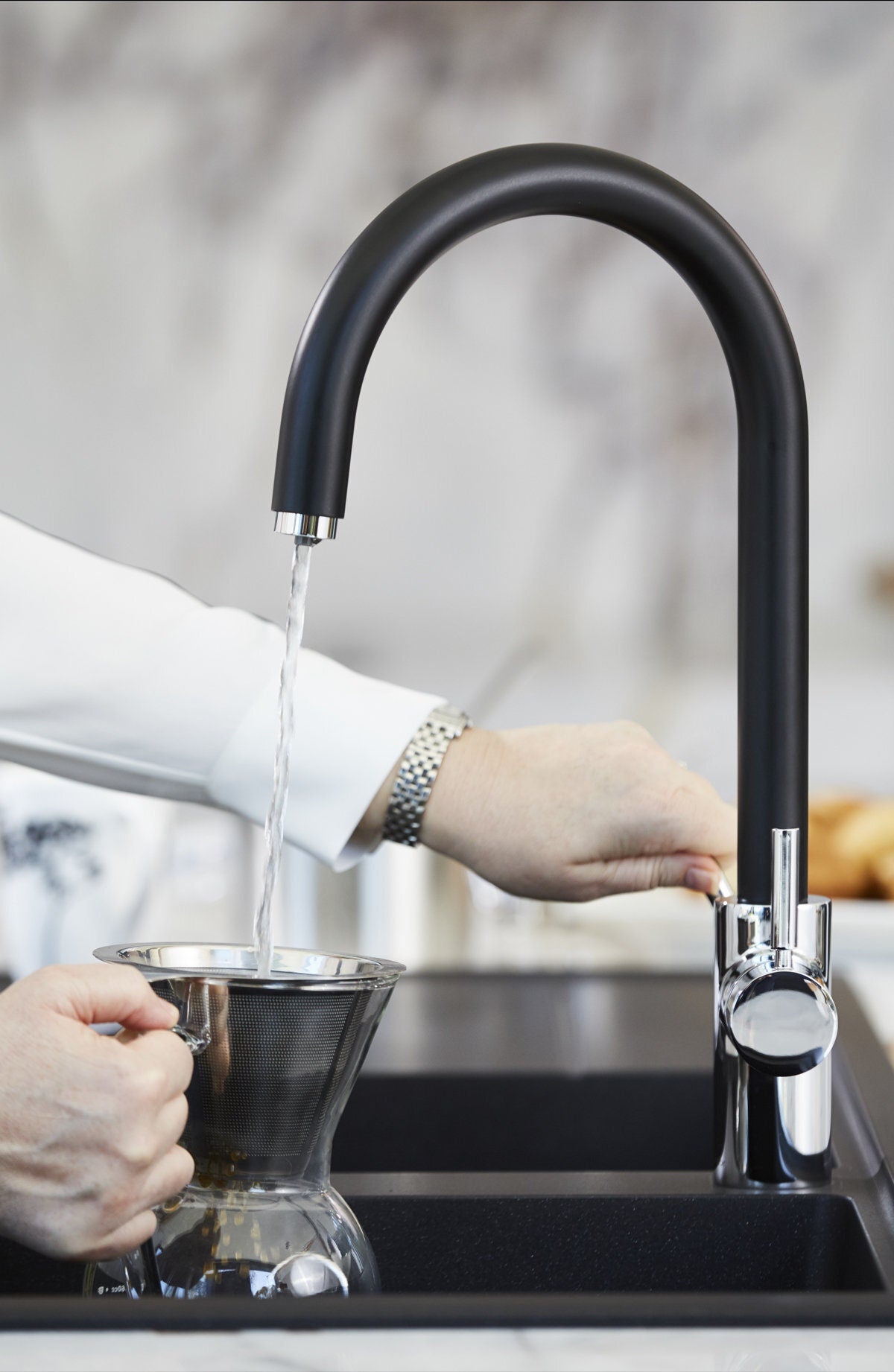 InSinkErator Multitap 3N1 J-shape steaming hot water tap - black and chrome, 2.5L NeoTank - 3003JB
