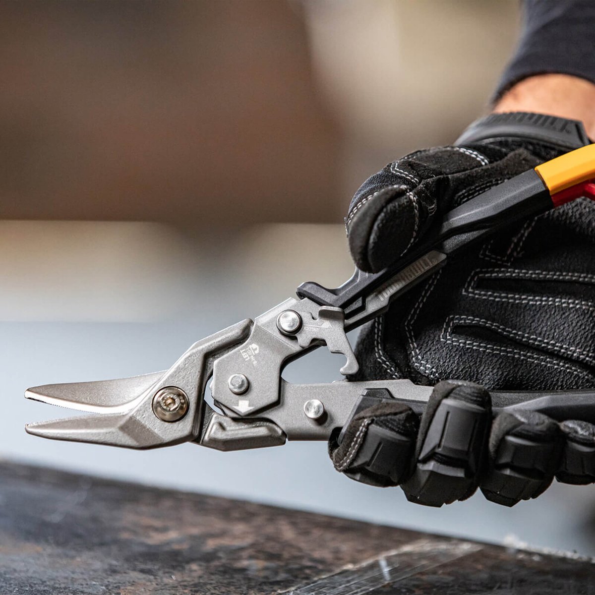 ToughBuilt 258mm Cr-Mo Left Cut Aviation Snips for Sheet Metal
