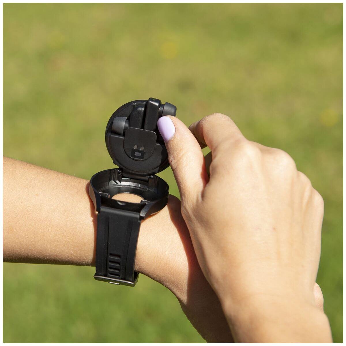 Fitsmart Momentum Audio smartwatch - built-in wireless earbuds, 47mm display, heart rate monitor - 10004978