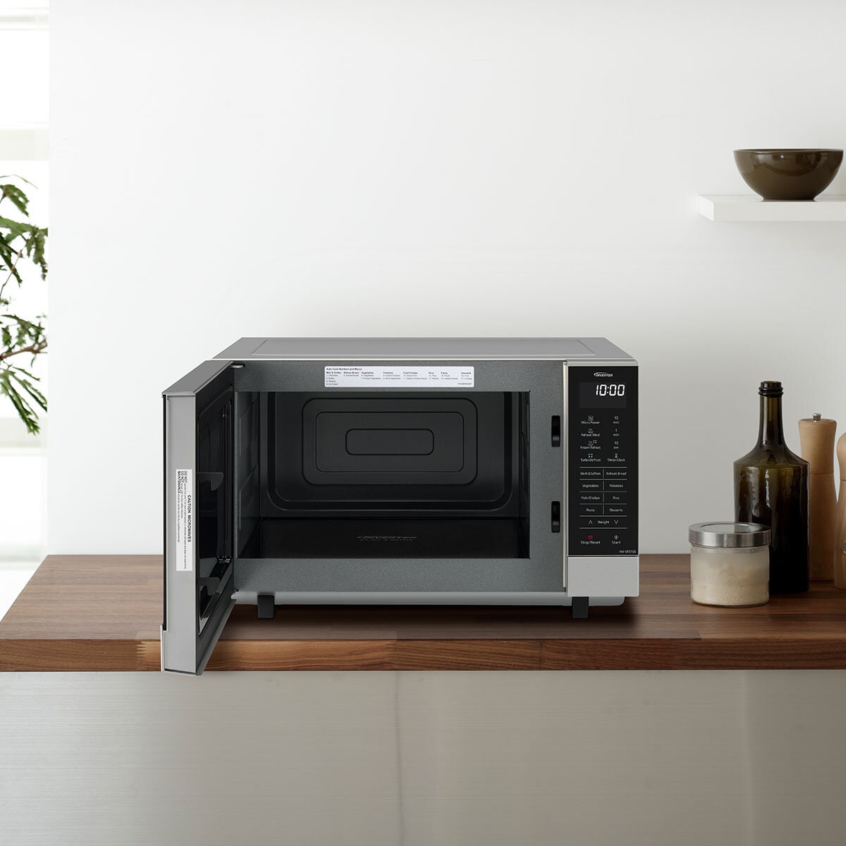 Panasonic 27L flatbed inverter microwave - 1000W, silver, touch controls, 17 menu options - NN-SF57QSQPQ