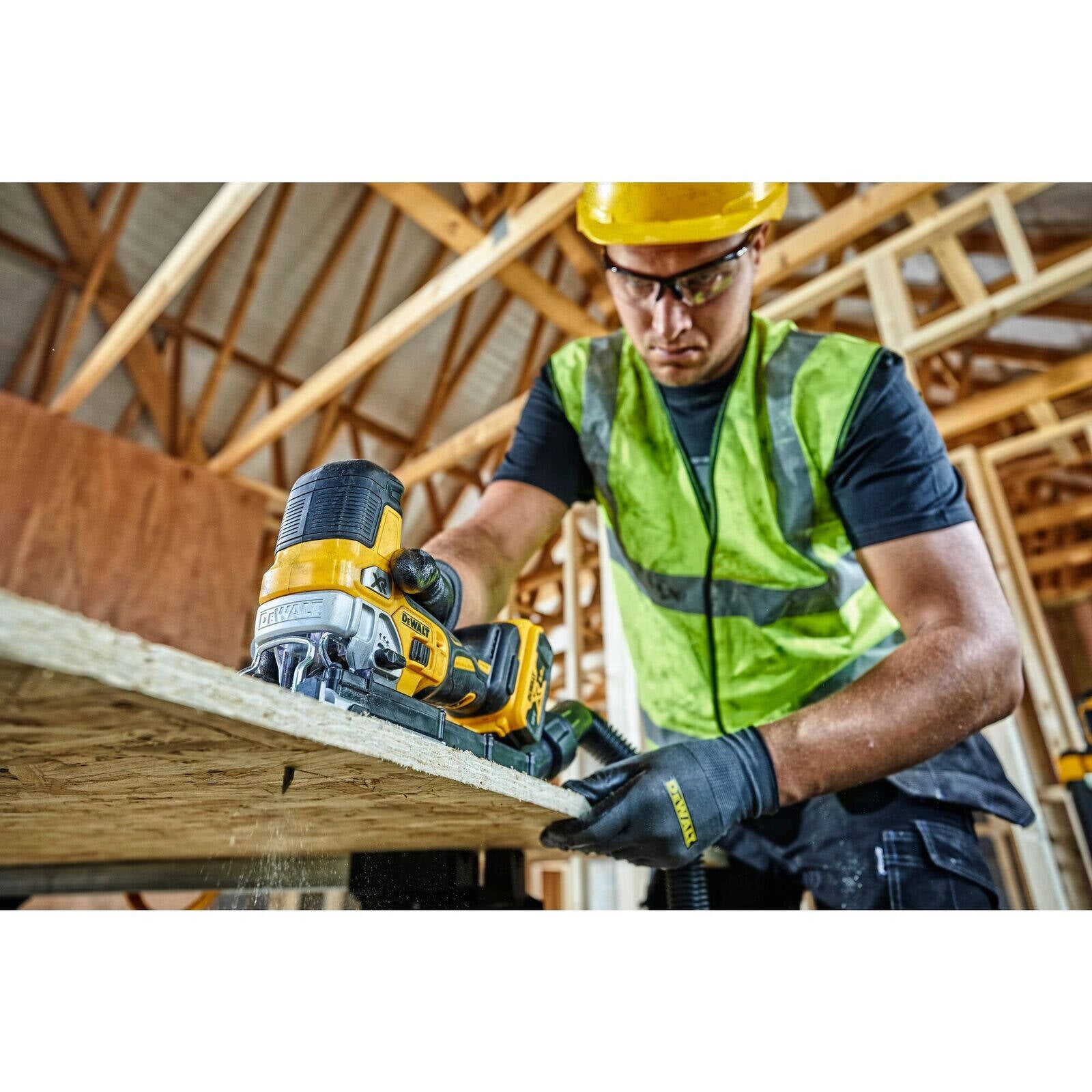 DeWALT 18V XR Brushless Body Grip Jigsaw - Bare Unit DCS335N-XJ