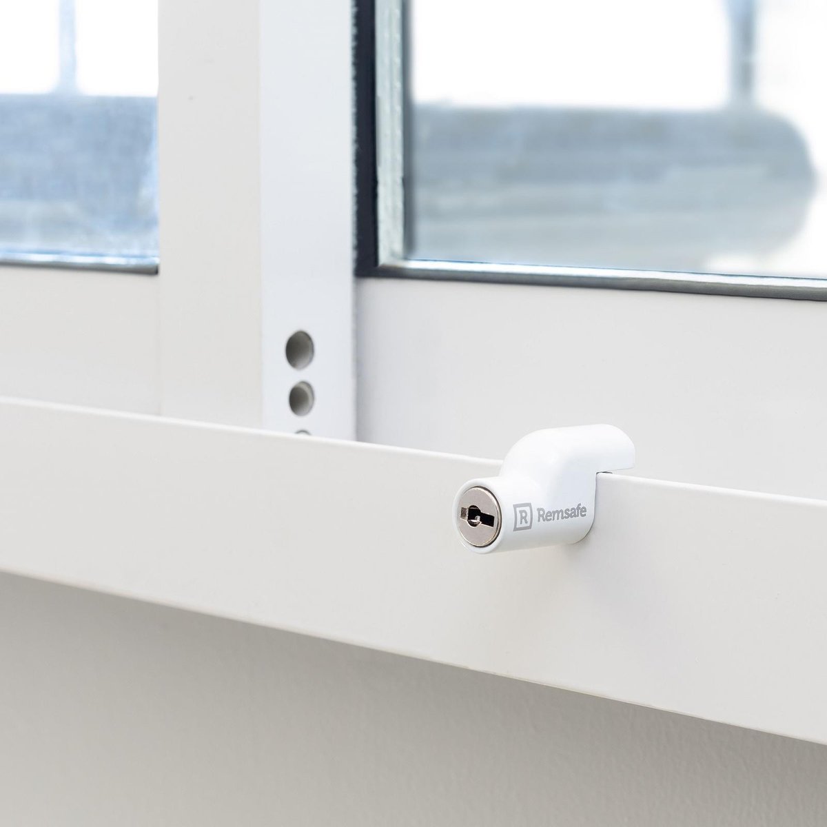 Remsafe Venlock VL2 Window Restrictor, White Cast Alloy Lockable