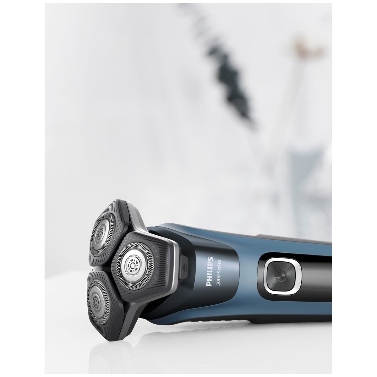 Philips Shaver Series 5000 SkinIQ - SteelPrecision Blades - 360° Flexible Heads - Ocean Blue - S5880-20