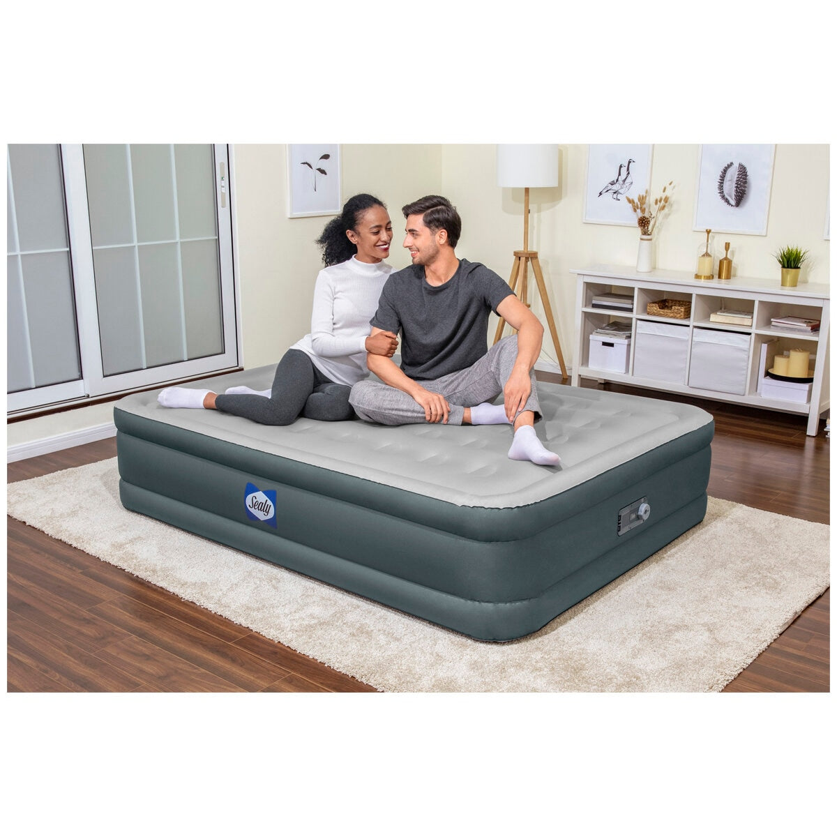 Sealy Fortech Queen Airbed With Inbuilt Pump - SuperSaverAU - view 4