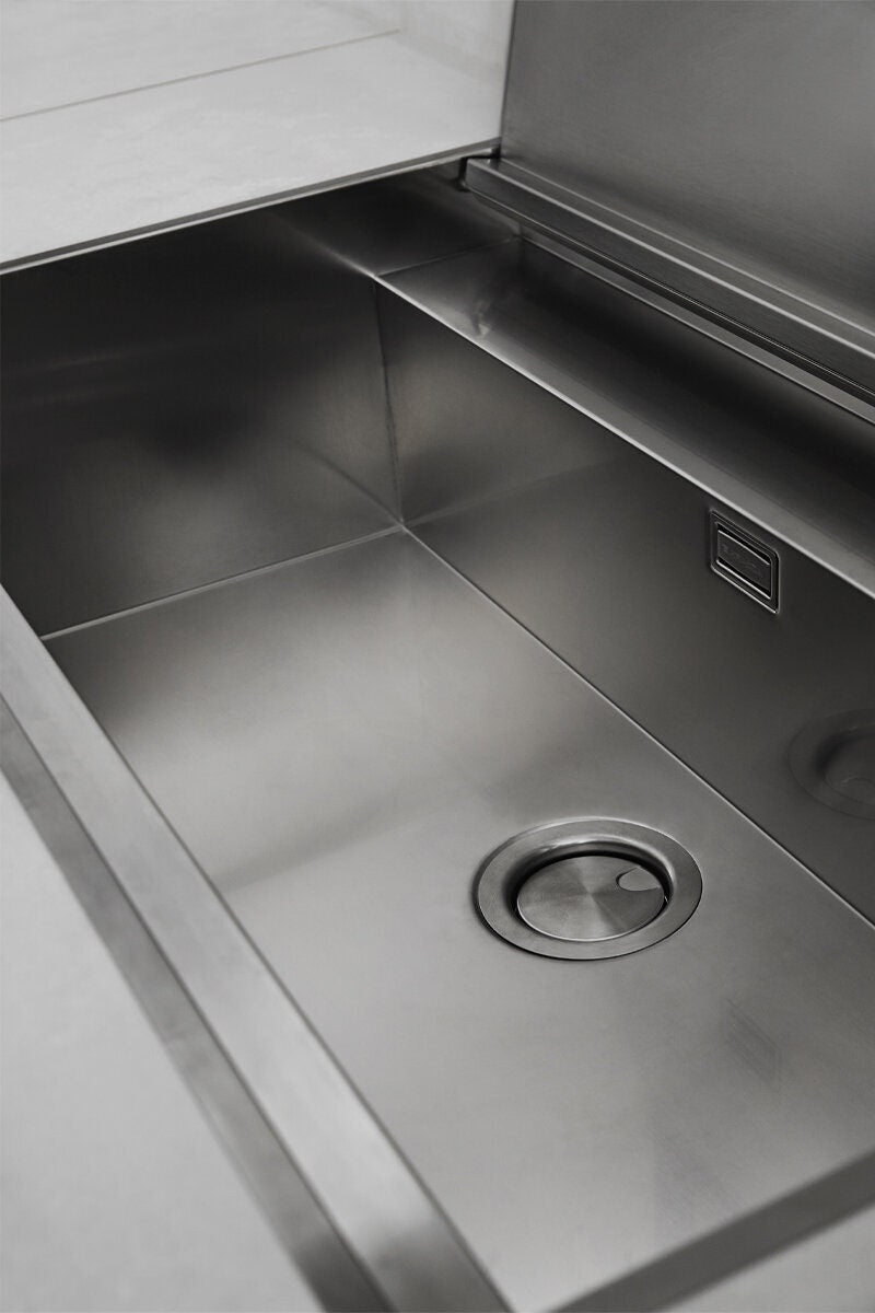 Barazza Lab single large bowl sink with cover - 304 stainless steel, 49L bowl - 1LLB90