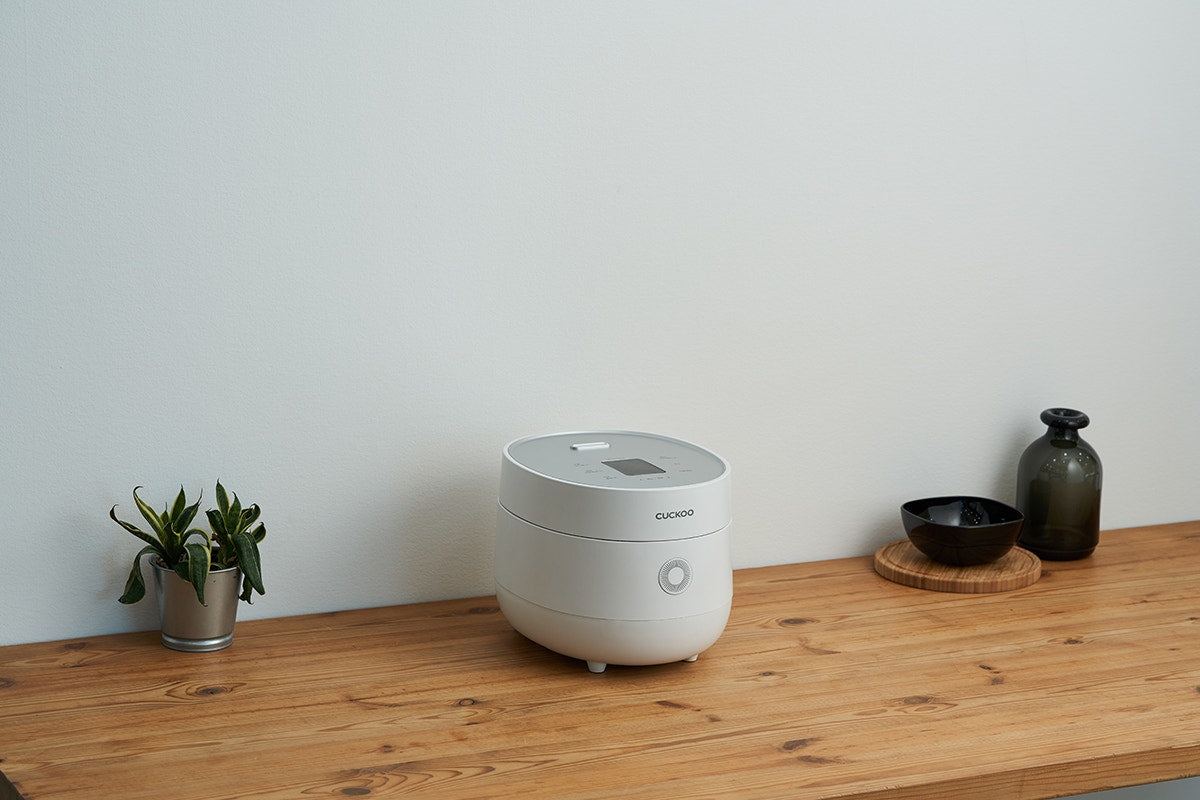 Cuckoo 6-Cup Micom Rice Cooker (CR-0675F)