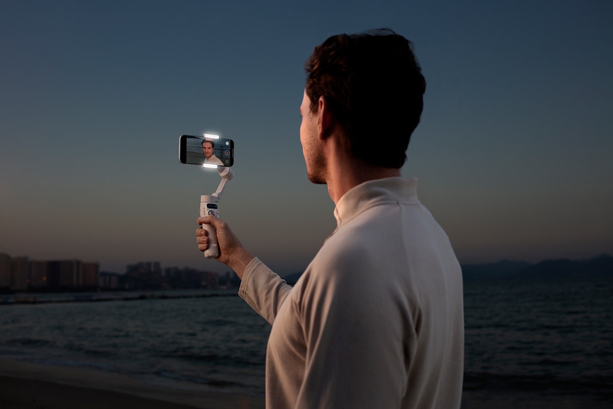 DJI Osmo Mobile 7 Gimbal - SuperSaverAU - view 12