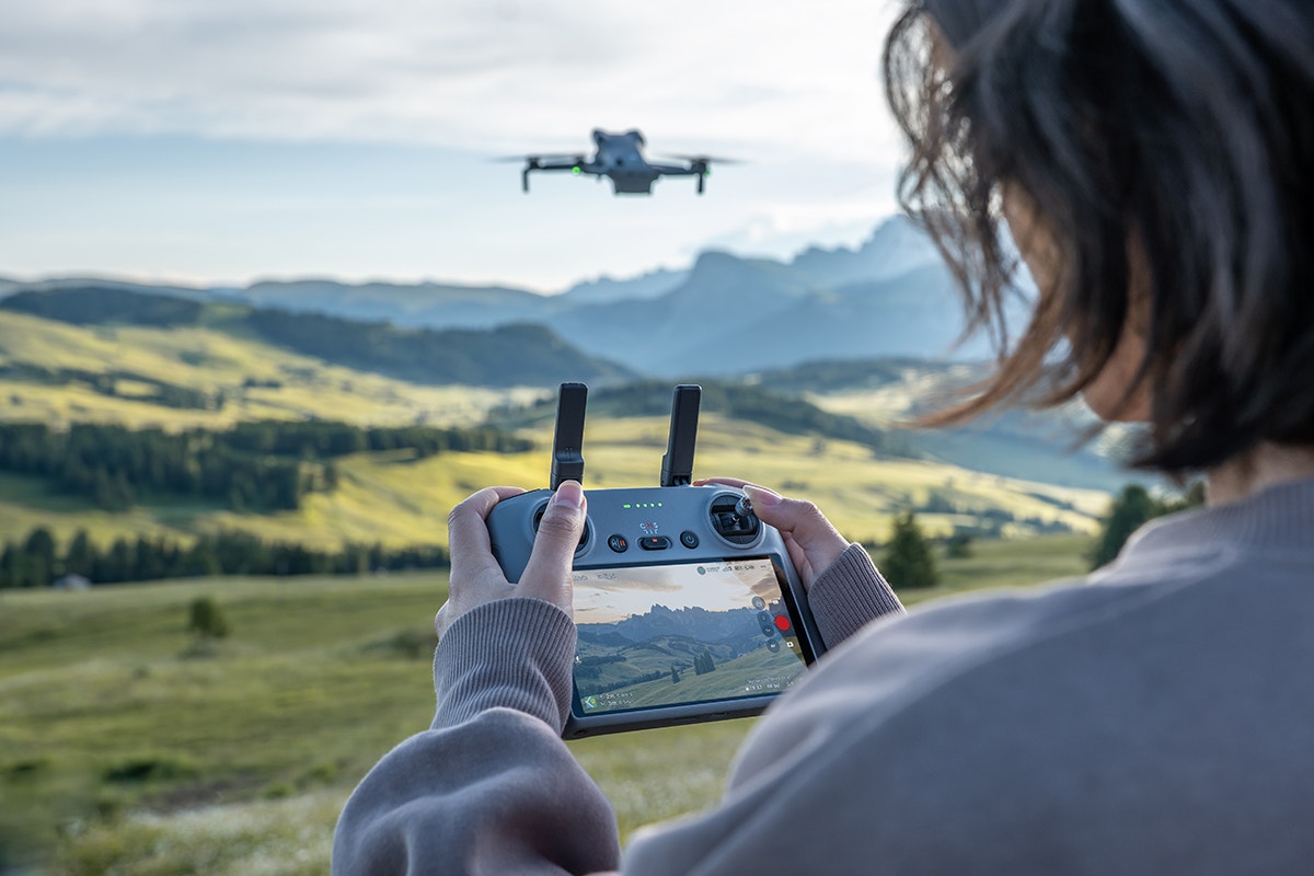 DJI Mini 5 Pro Drone - Fly More Combo (DJI RC2)