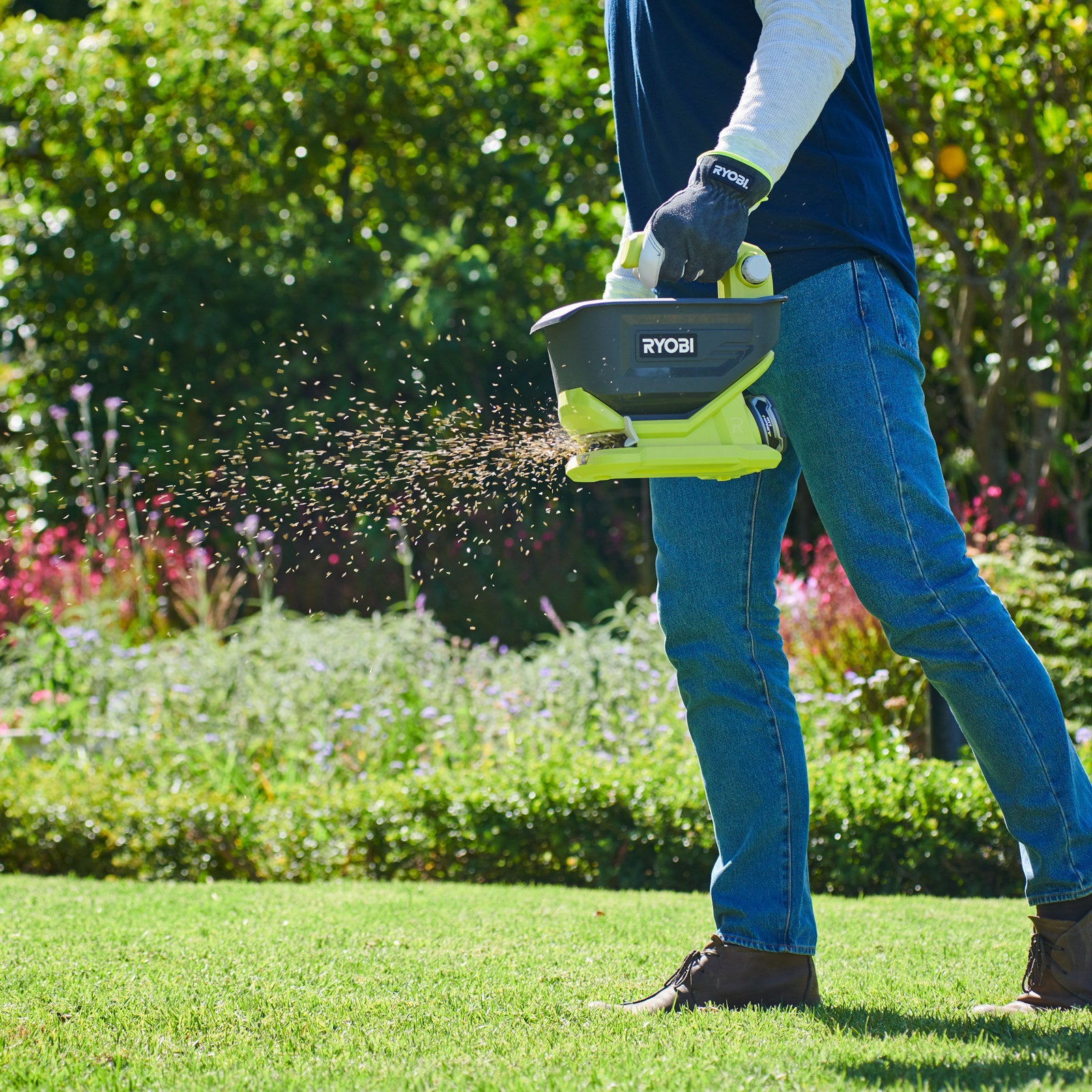 Ryobi ONE+ 18V Cordless Seed And Fertiliser Spreader OSS1800 Tool Only