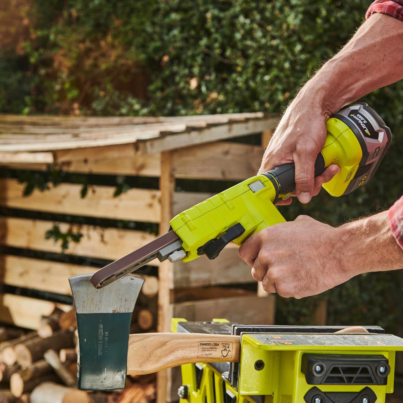 Ryobi 18V ONE+ Cordless Power File Tool Only R18PF-0