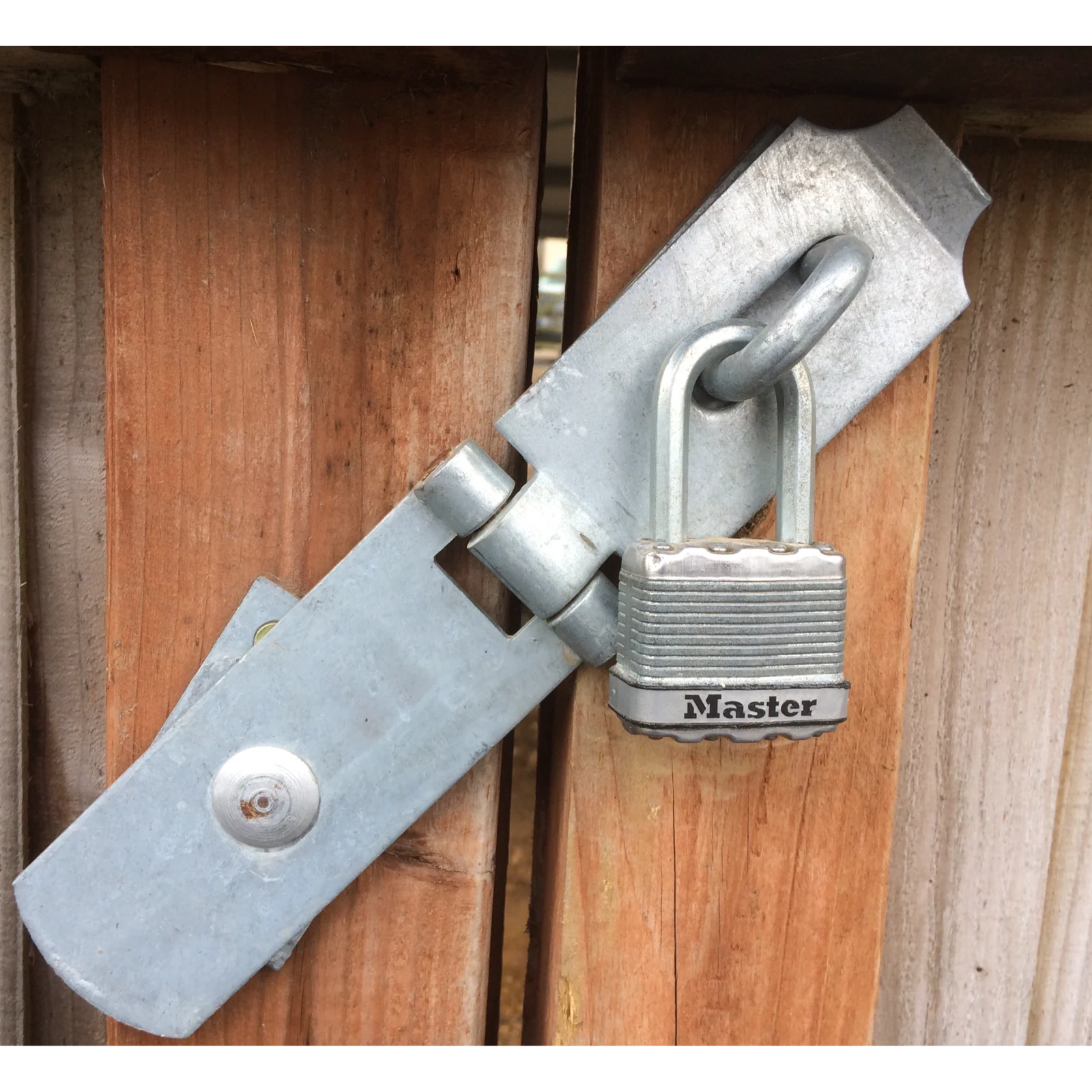 Master Lock Magnum 51mm Long Shackle Laminated Steel Padlock - 4 Pack