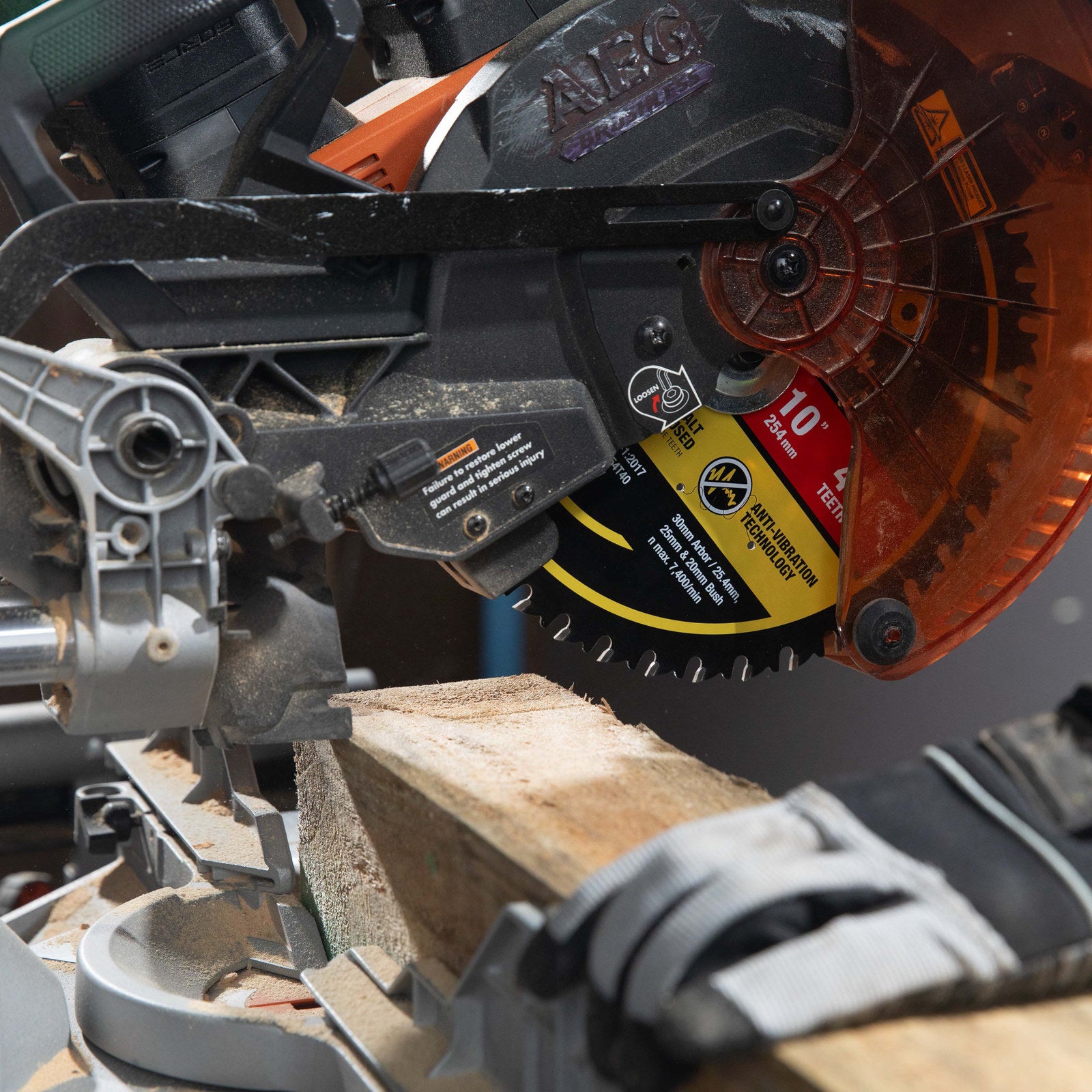 Kango 254mm 60T Wood Mitre Saw Blade