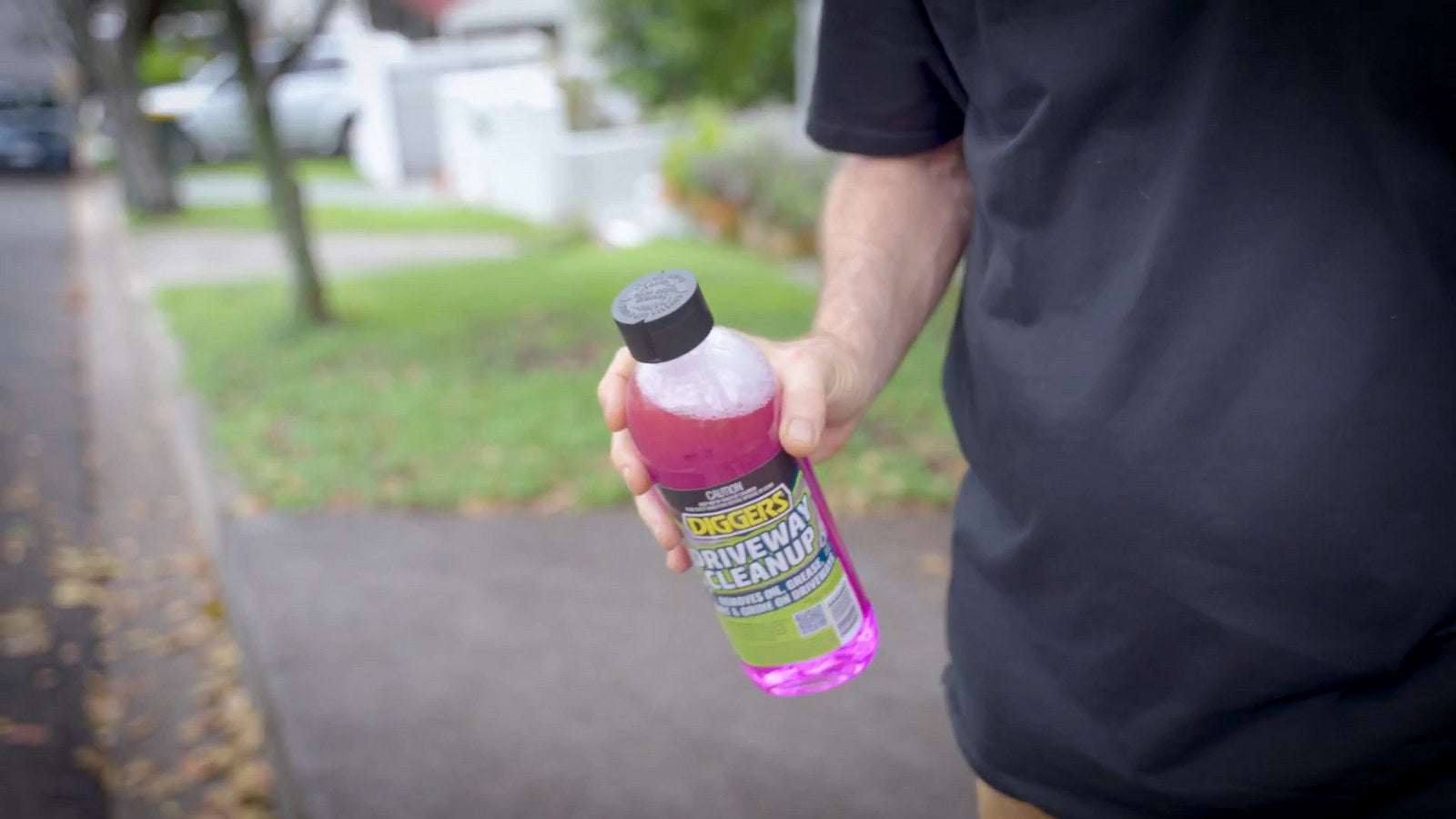 Diggers Driveway Cleanup, 1L