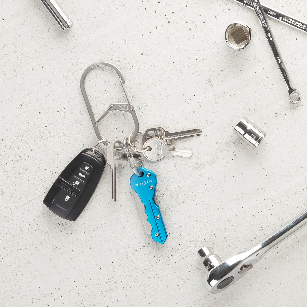 Nite Ize G-Series Dual Chamber Carabiner No. 4, Stainless Steel