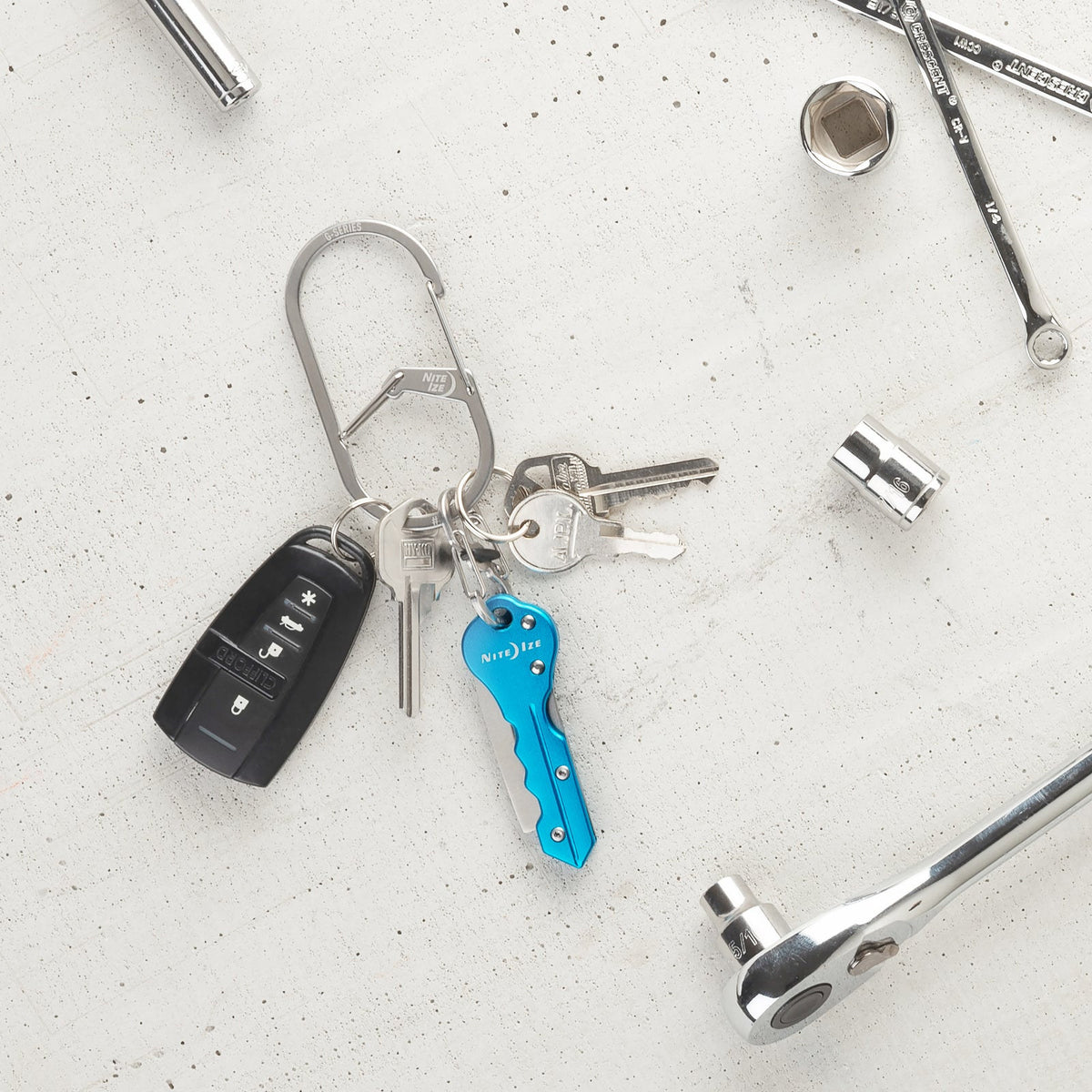 Nite Ize G-Series Dual Chamber Carabiner No. 4, Stainless Steel