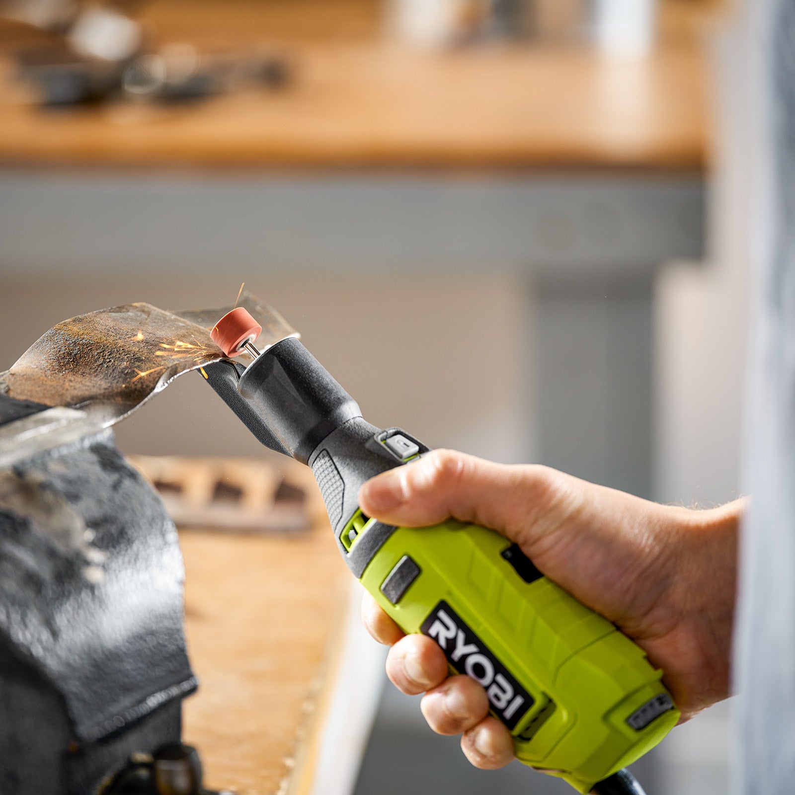 Ryobi Premium 240V Rotary Tool - 125W, Variable Speed (RRT130)