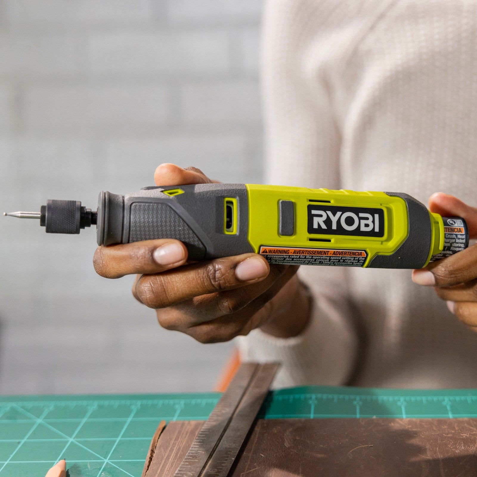 Ryobi USB Lithium 4V Rotary Tool 2Ah Kit (RRT4K)