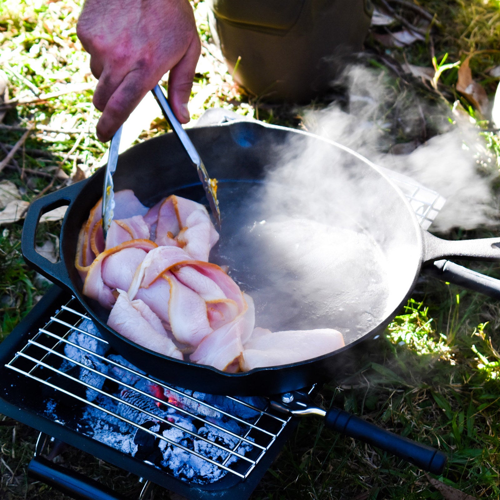 Jumbuck 2.5L Large Cast Iron Skillet for Camping and Outdoor Cooking
