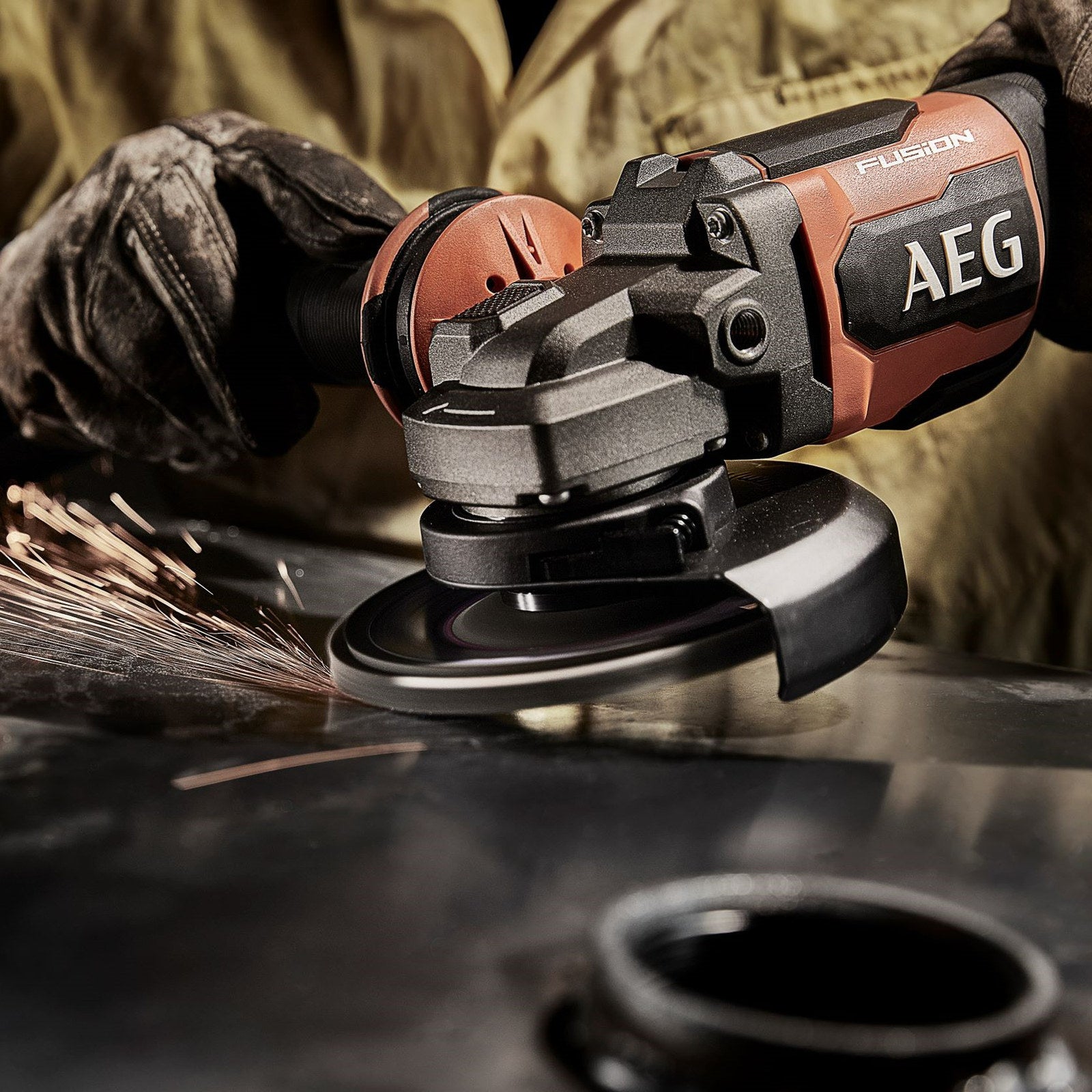 AEG 18V FUSION 4-Piece 5.0Ah FORCE Kit with 2 Batteries A18FX452B